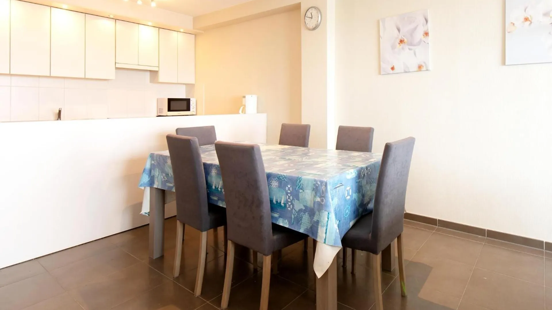 Pet-Friendly Apartment In Middelkerke 0*,