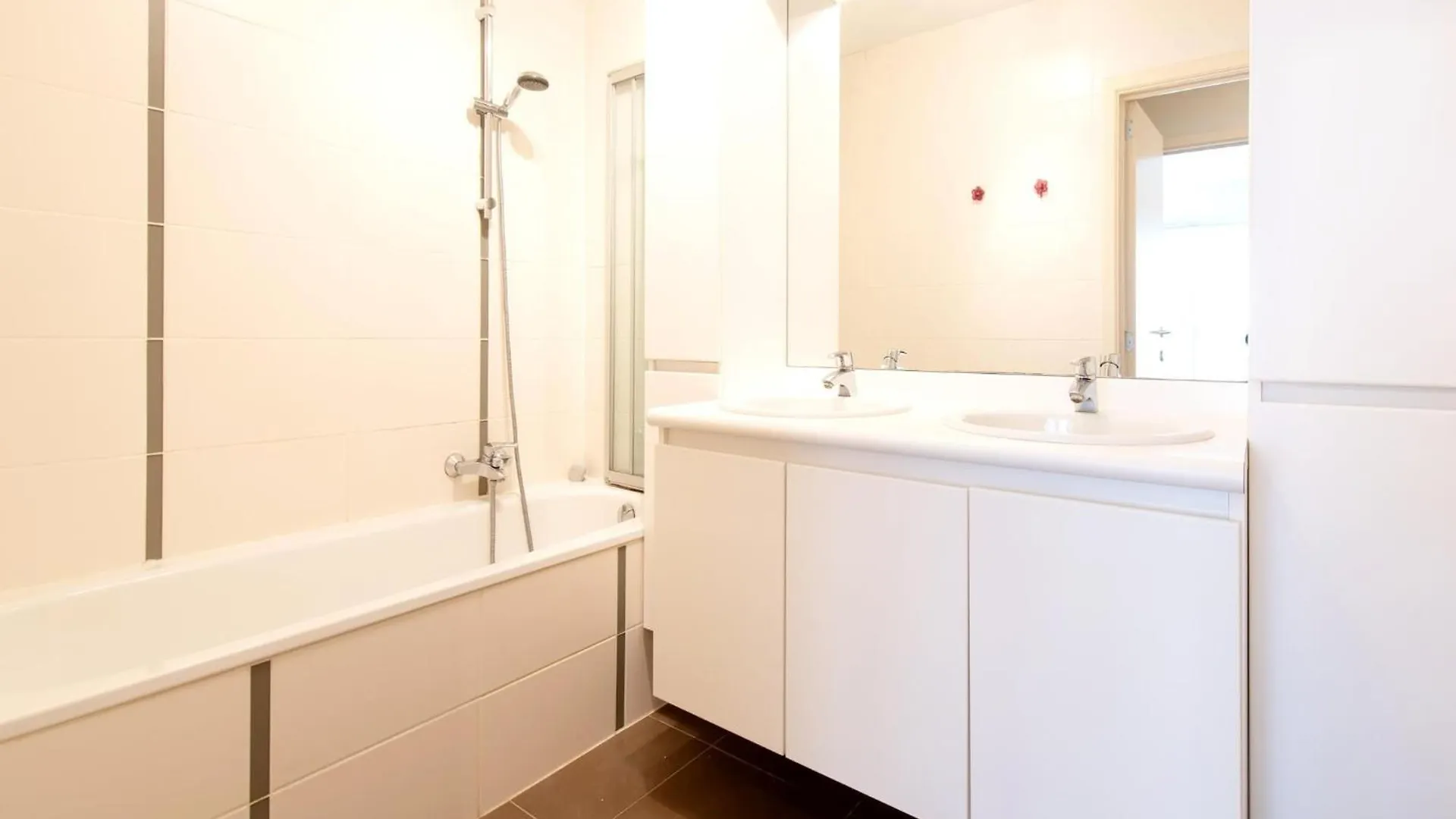 Pet-Friendly Apartment In Middelkerke 0*,